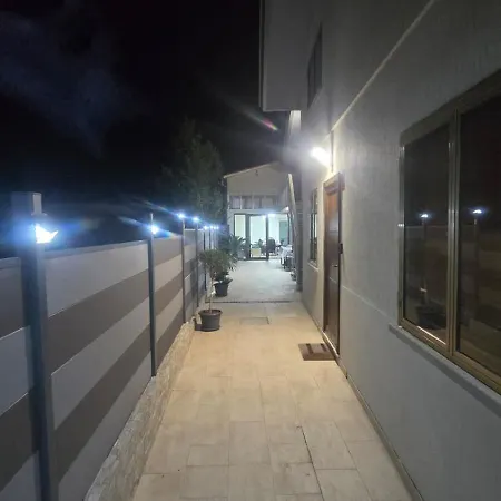 Bella Δωμάτια σε οικογενειακή κατοικία *